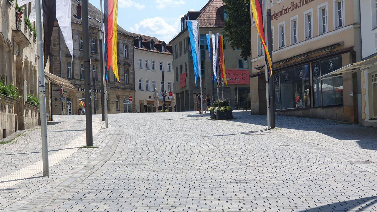 Opernstrasse Richtung Markt